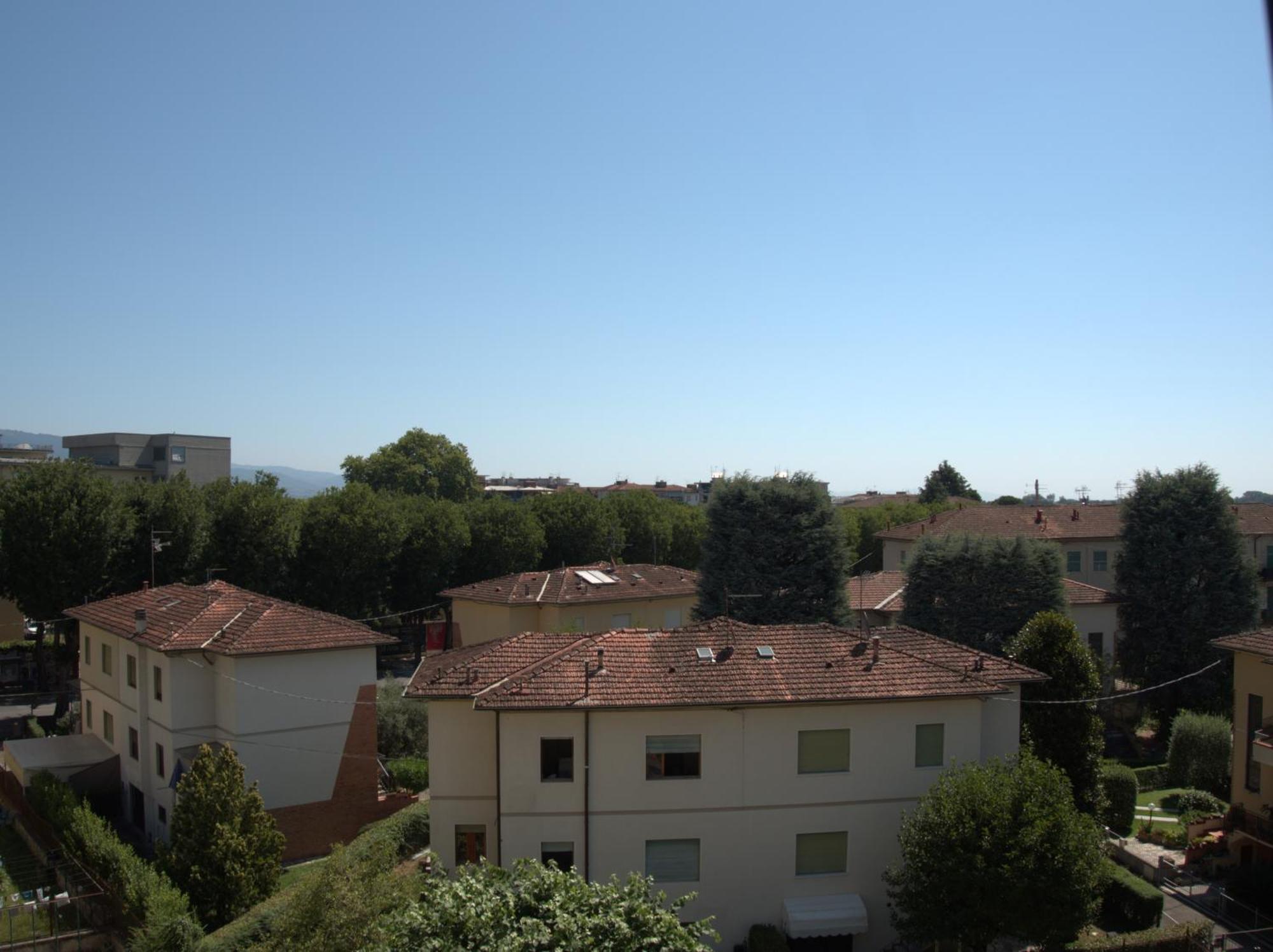 Appartamento Via Grandi - Free Gated Parking - 5 Minutes From Center 루카 외부 사진